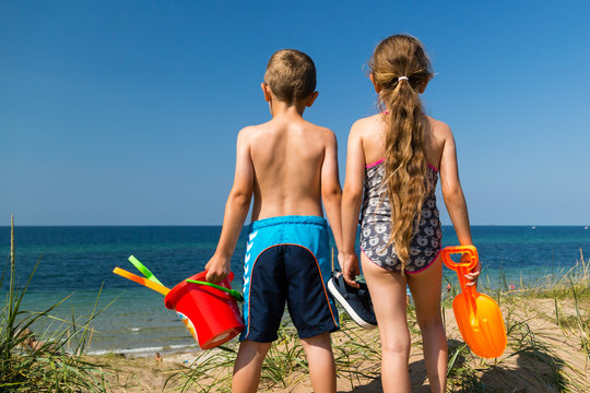 Kids Heading To The Beach