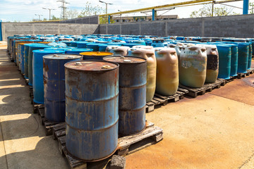 Several barrels of toxic - 81837001