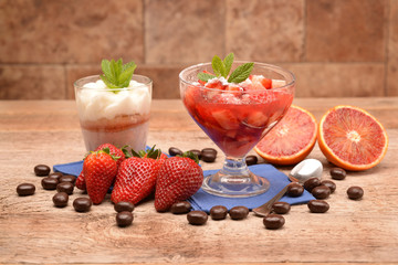 COCKTAIL AND DESSERT OF STRAWBERRIES