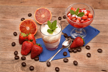 COCKTAIL AND DESSERT OF STRAWBERRIES