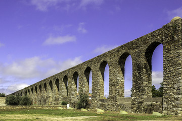Obraz premium Agua de Prata Aqueduct (Aqueduct of Silver Water) in Evora.