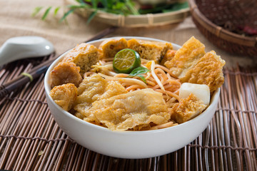 Hot and spicy Singapore Curry Noodle