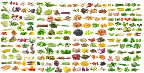 Gartenposter Satz Gemüsekörner und Kräuter auf weißem Hintergrund © sommai