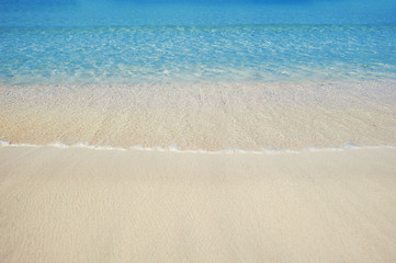 Fototapeta na wymiar Beautiful sea sand beach in Dubai with turquoise water