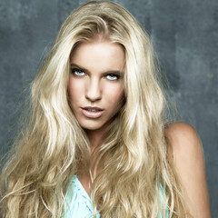 Naklejka premium Portrait of pretty young woman