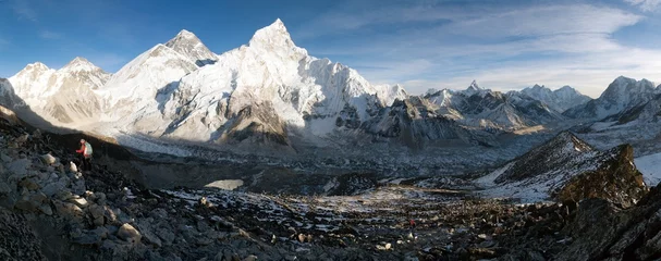 Fotobehang Avond uitzicht op de Mount Everest vanaf Kala Patthar © Daniel Prudek