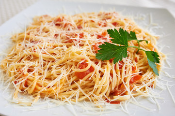 Pasta with tomato sauce and cheese