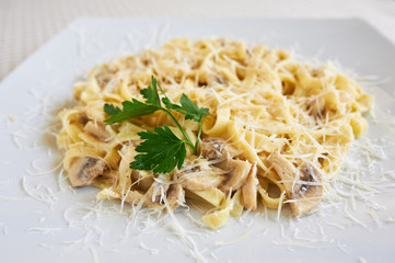 Pasta with mushrooms and cheese