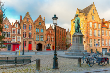 Obraz premium Jan Van Eyck Square in Bruges, Belgium