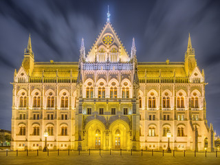 Obraz premium View of hungarian Parliament building, Budapest