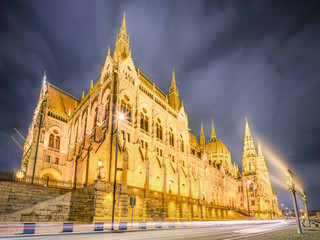 Obraz premium View of hungarian Parliament building, Budapest