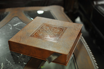 brown leather wedding photo book album