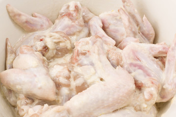 chicken wings in marinade