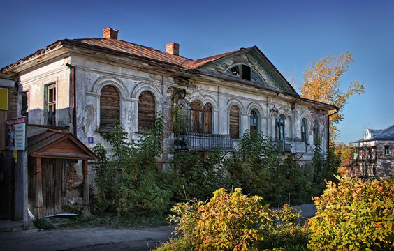 Заколочен boarded up