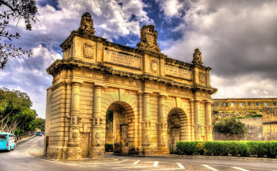 Fototapeta premium Porte des Bombes, a gate in Valletta - Malta