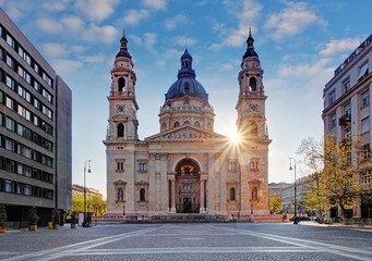 St. Stephen's Basilica in Budapest, Hungary - obrazy, fototapety, plakaty
