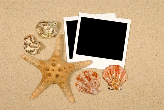 Old vintage polaroid style photo frame print on a summer vacation tropical holiday beach with starfish and seashell