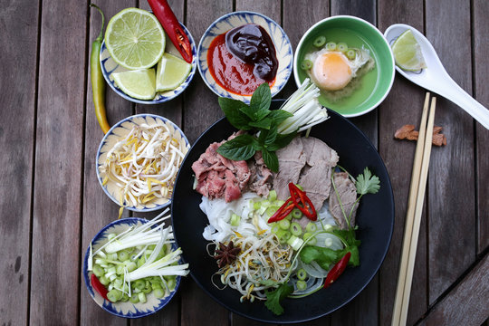 Pho, Vietnamese rice noodles