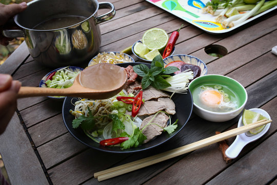 Pho, Vietnamese rice noodles
