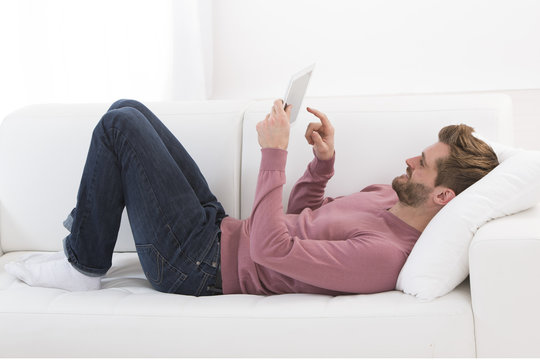 TABLETTE INFORMATIQUE HOMME