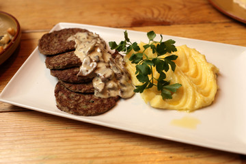 Pancakes chicken liver with creamy mushroom