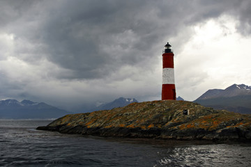 Fototapeta na wymiar Lighthouse on the Beagle Channel