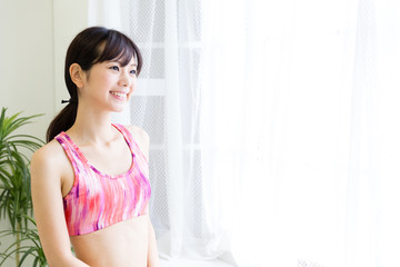 Fototapeta na wymiar attractive asian woman exercising