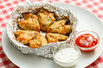 chicken wings with sauce