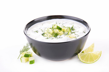 sauce with cucumber and dill