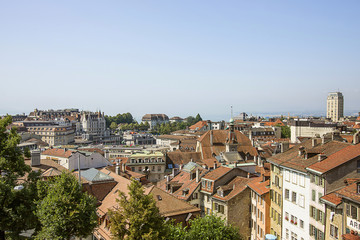 Fototapeta premium Lausanne skyline view to Geneva Lake in summertime