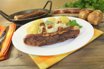Brawurst und Sauerkraut mit Lorbeer