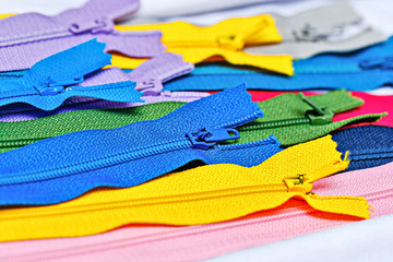 Multi-colored zipper