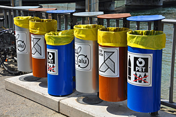 Reciclar, recogida selectiva, residuos sólidos, Ginebra, Suiza
