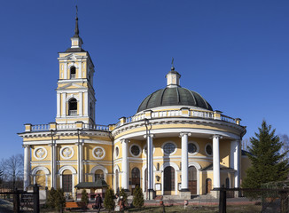 Fototapeta na wymiar Церковь Прорóка Или́и на Пороховых. Санкт-Петербург