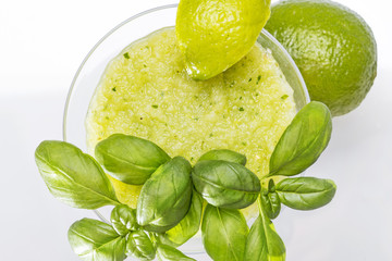 Green apple smoothie, with basil and lime slice