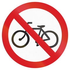 Argentinian traffic sign prohibiting thoroughfare of bicyles