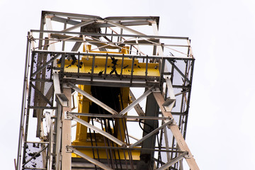 oil derrick with top drive for ocean drilling