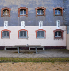 Gefängnis mit Zellenummern