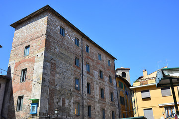 Facciata palazzo signorili, centro storico, Pisa