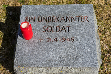 Grabstein eines unbekannten Soldaten