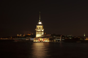 Obraz premium The Maiden's Tower (Turkish: Kiz Kulesi), Istanbul