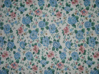 tablecloth with floral pattern - vintage style