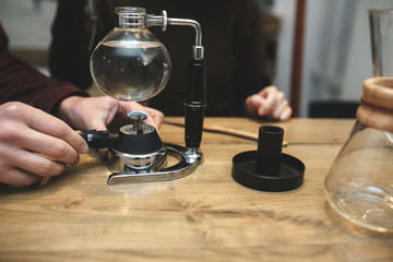 Preparation of vacuum coffee