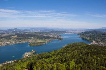 Fototapeta na wymiar View From Observation Tower Pyramidenkogel To Lake Woerth