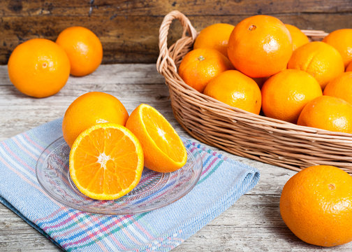 Oranges cut