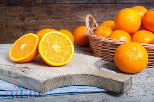 Oranges cut