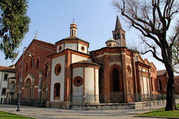 Fototapeta na wymiar Milano; basilica di Sant'Eustorgio