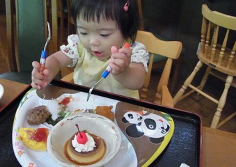 初めてのお子さまランチ