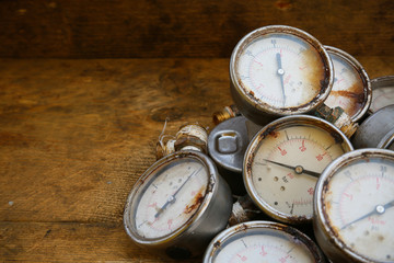 Old pressure gauge or damage pressure gauge of oil and gas