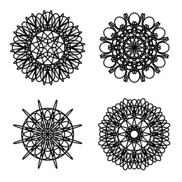 Ornament round set with mandala